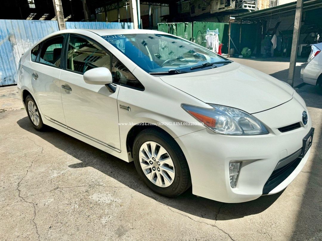 តូយ៉ូតា Prius 2013forsale