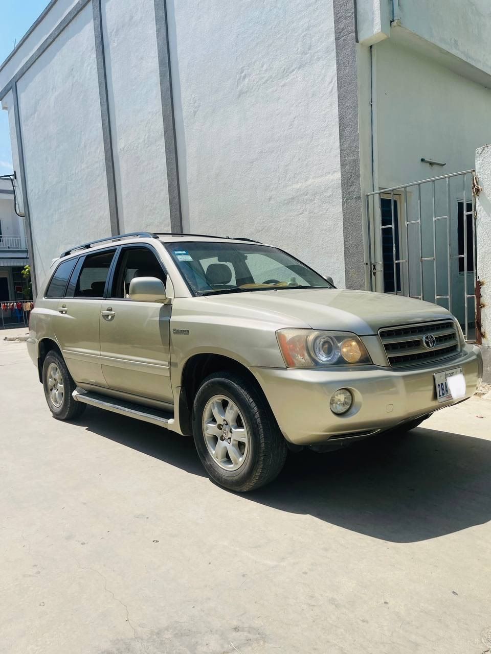 តូយ៉ូតា Highlander 2003forsale