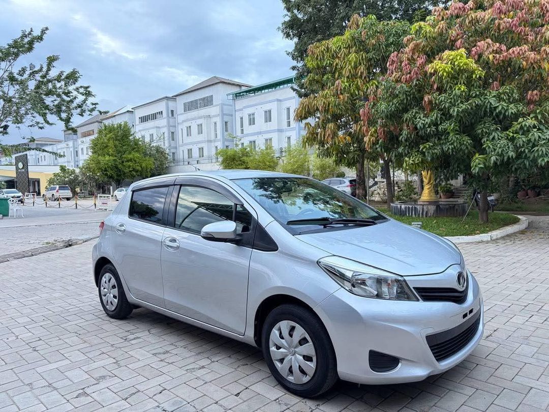 Toyota Vitz 2012forsale