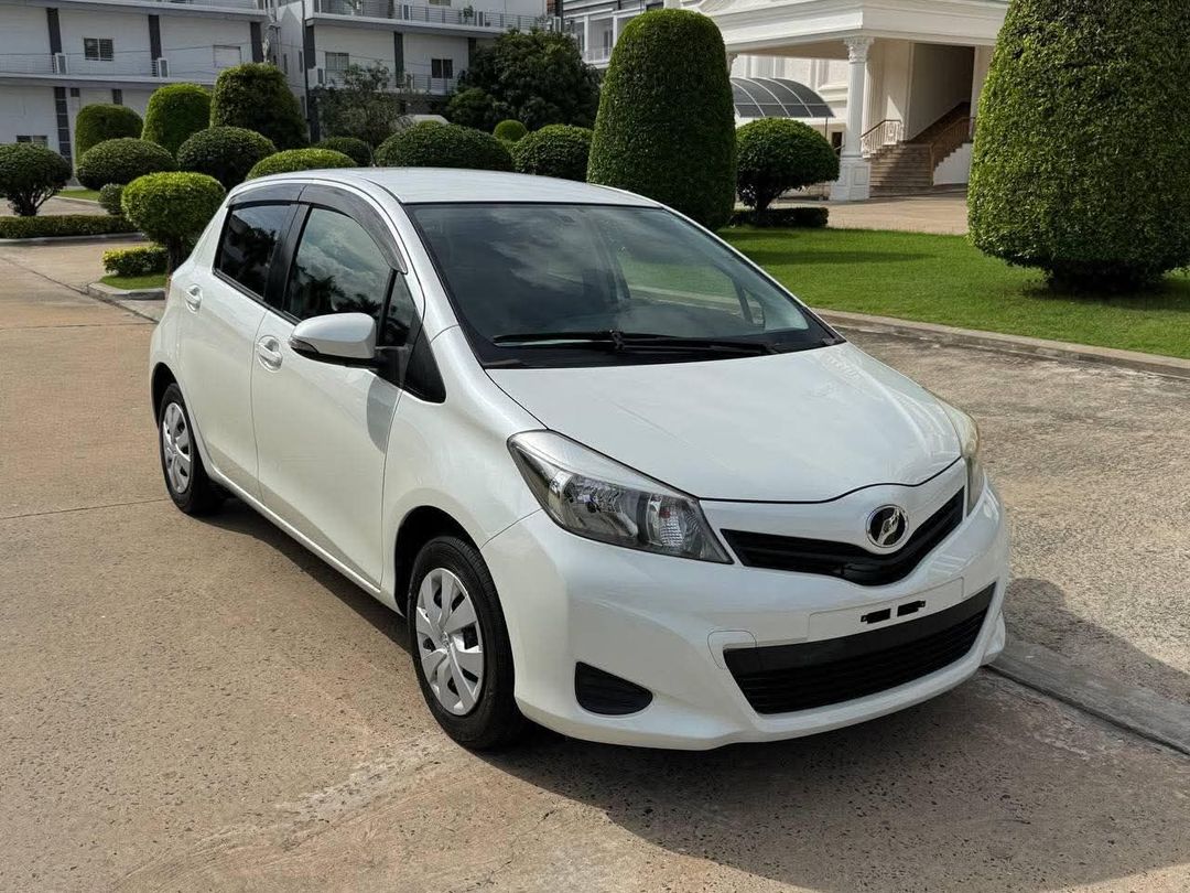 Toyota Vitz 2012forsale